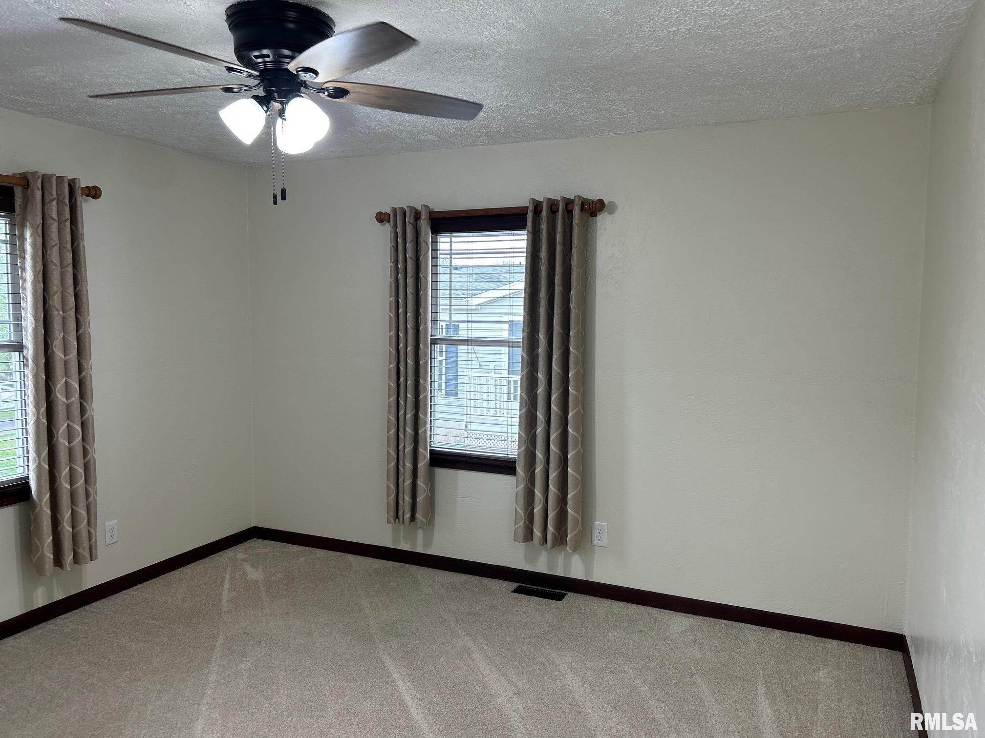 13829 First Street Pekin, IL 61554 - Photo 33 of 47