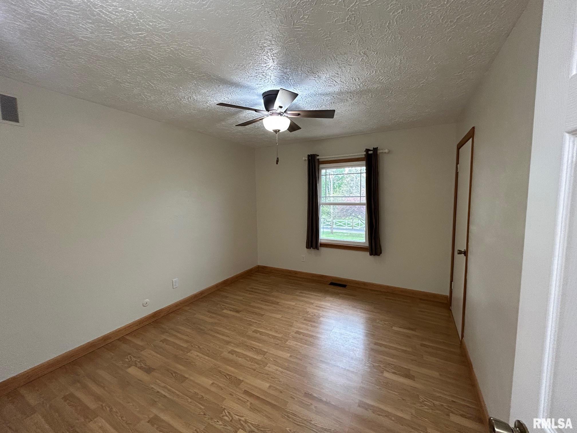 13829 First Street Pekin, IL 61554 - Photo 37 of 47