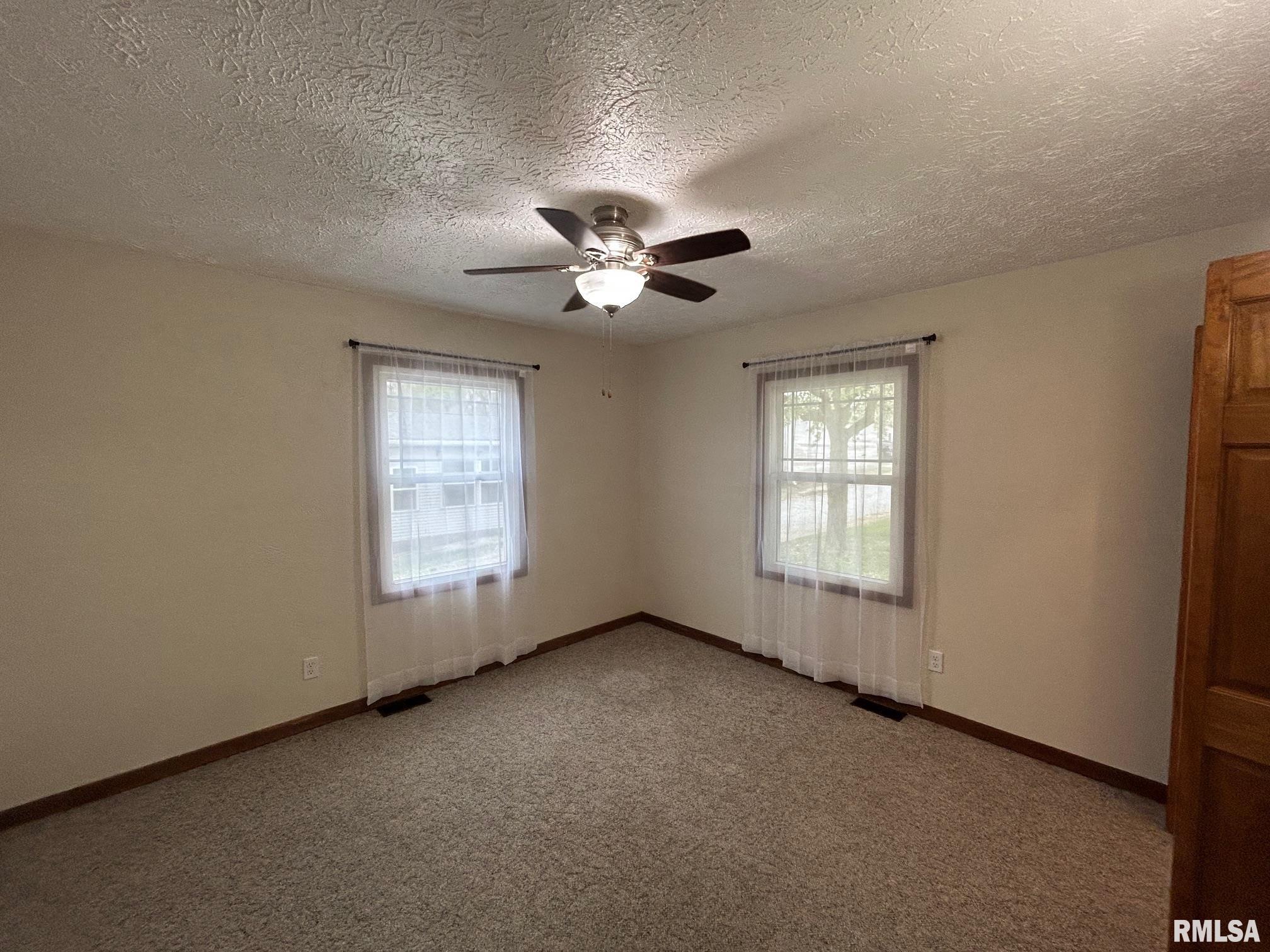 13829 First Street Pekin, IL 61554 - Photo 38 of 47