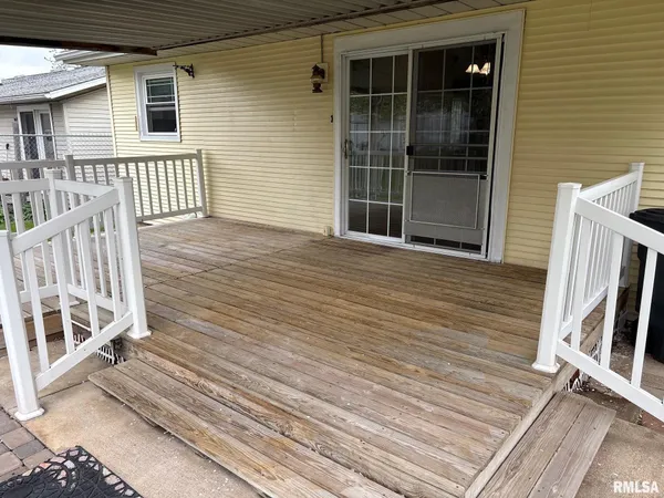 $168,700 | 13829 First Street, Pekin, IL 61554