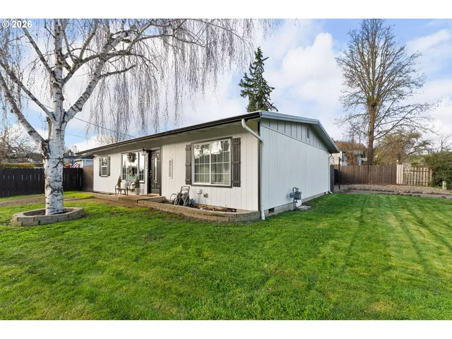 $285,000 | 271 Sherry Street, Winston, OR 97496