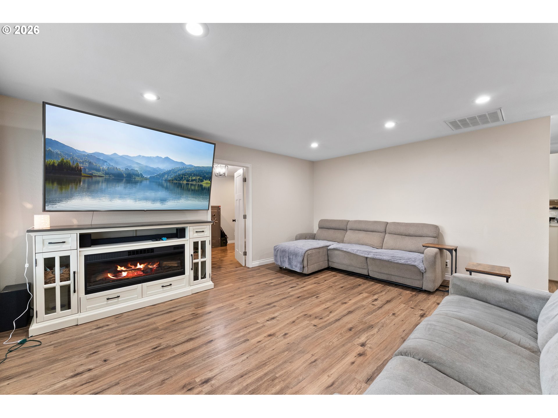 271 Sherry Street Winston, OR 97496 - Photo 6 of 31