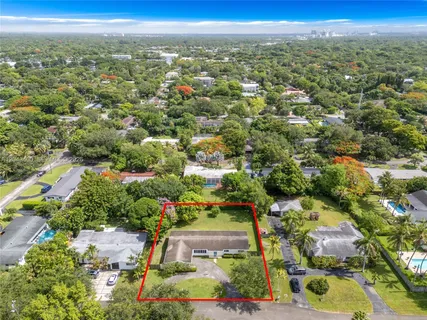 $1,350,000 | 8255 Southwest 134th Street, Pinecrest, FL 33156