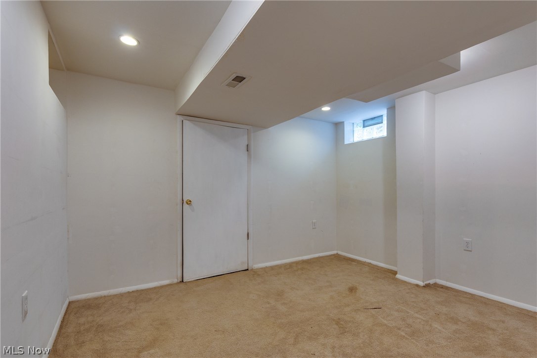 1576 Maple Road Cleveland Heights, OH 44121 - Photo 26 of 33