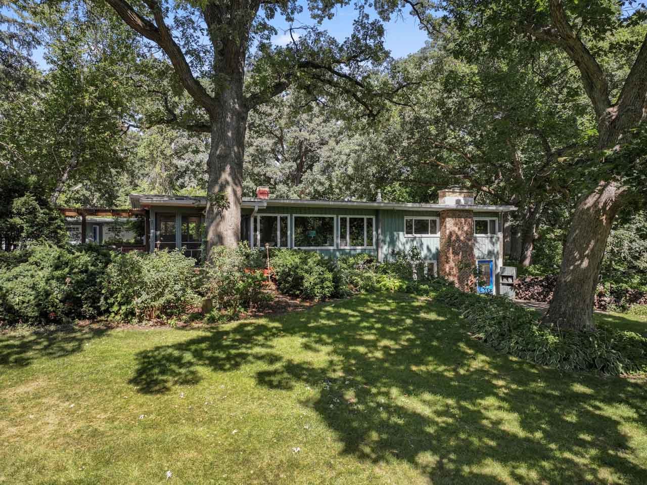 7-n949 Stevens Road St. Charles, IL 60175 - Photo 1 of 1