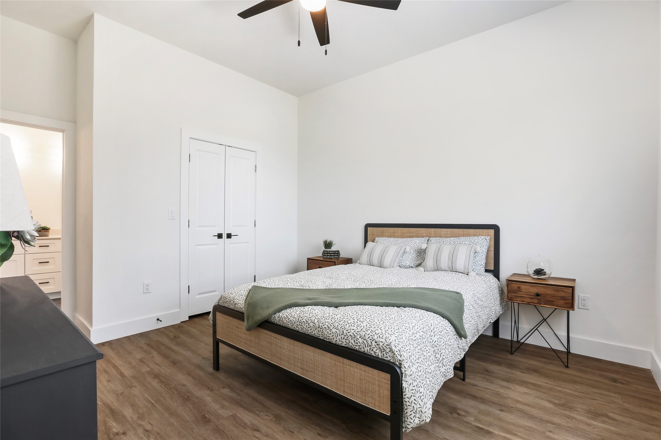 1811 Webberville Road, Unit 1209 Austin, TX 78721 - Photo 14 of 27