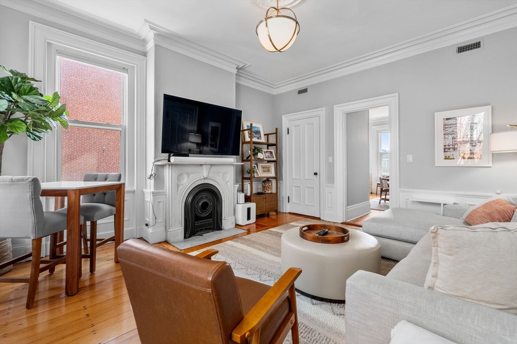 40 Chestnut Street, Unit 2 Boston, MA 02129 - Photo 6 of 26