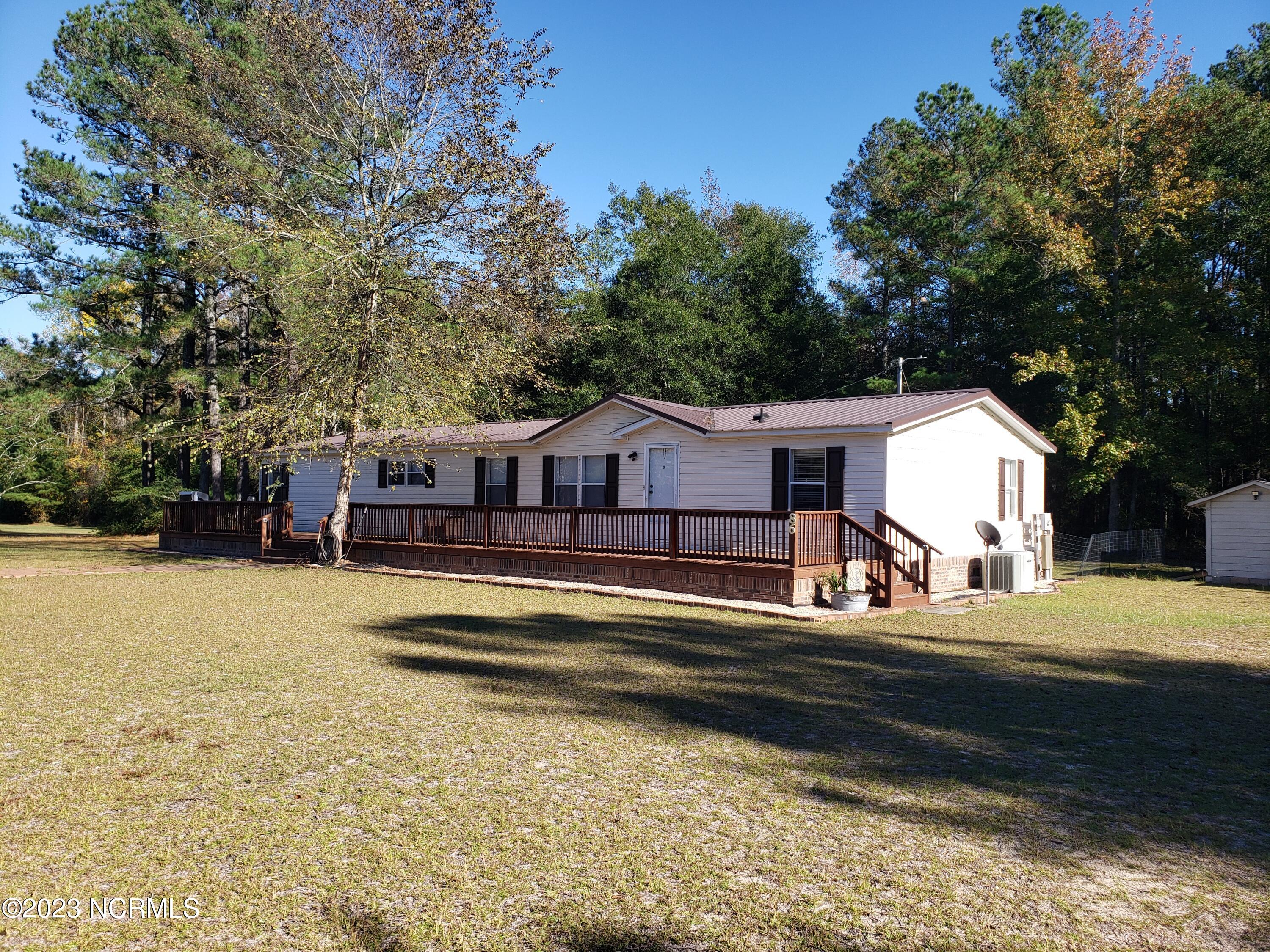 86 Gods Road Orrum, NC 28369 - Photo 1 of 32 20231023_152716