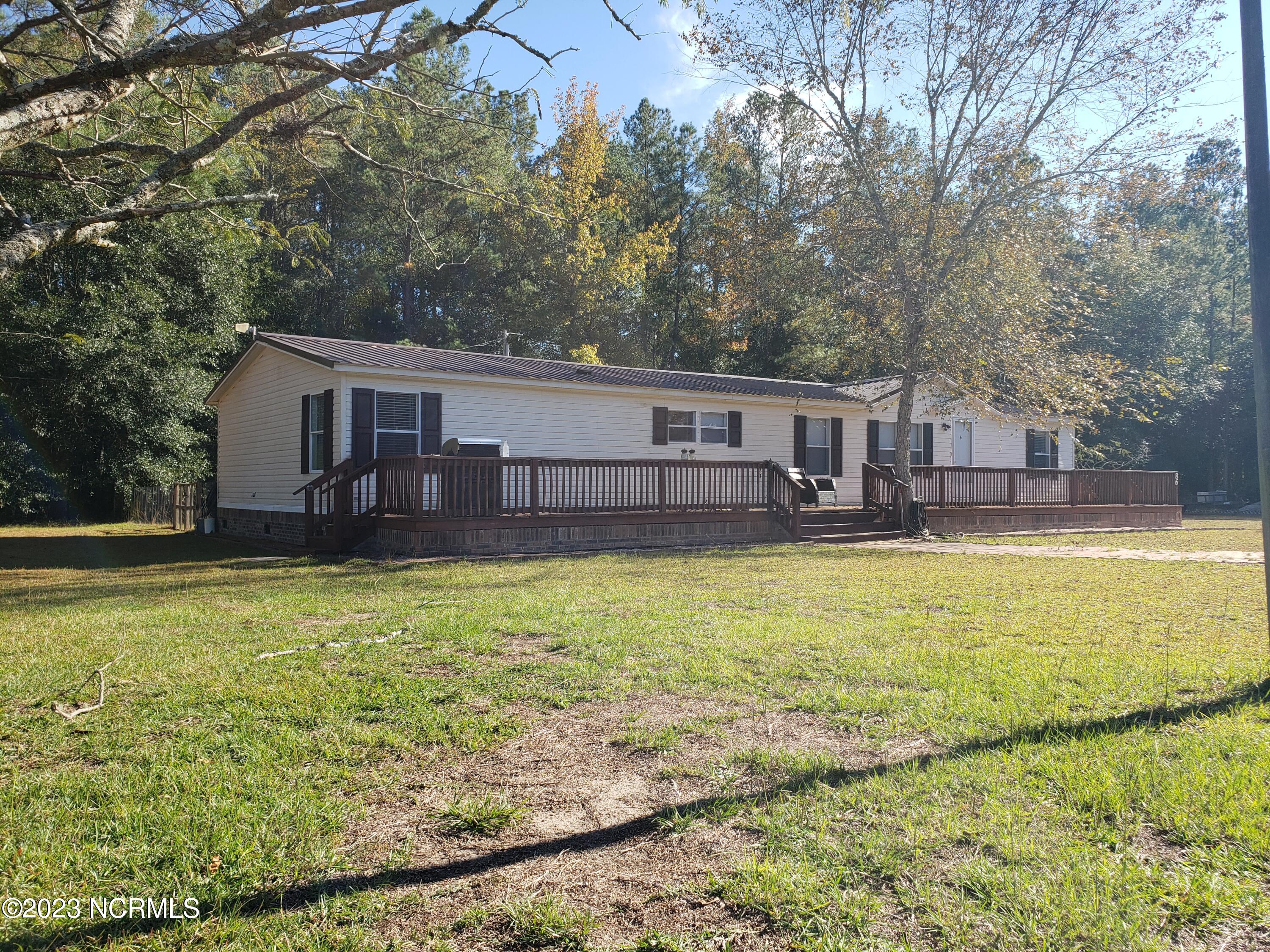 86 Gods Road Orrum, NC 28369 - Photo 3 of 32 20231023_152829