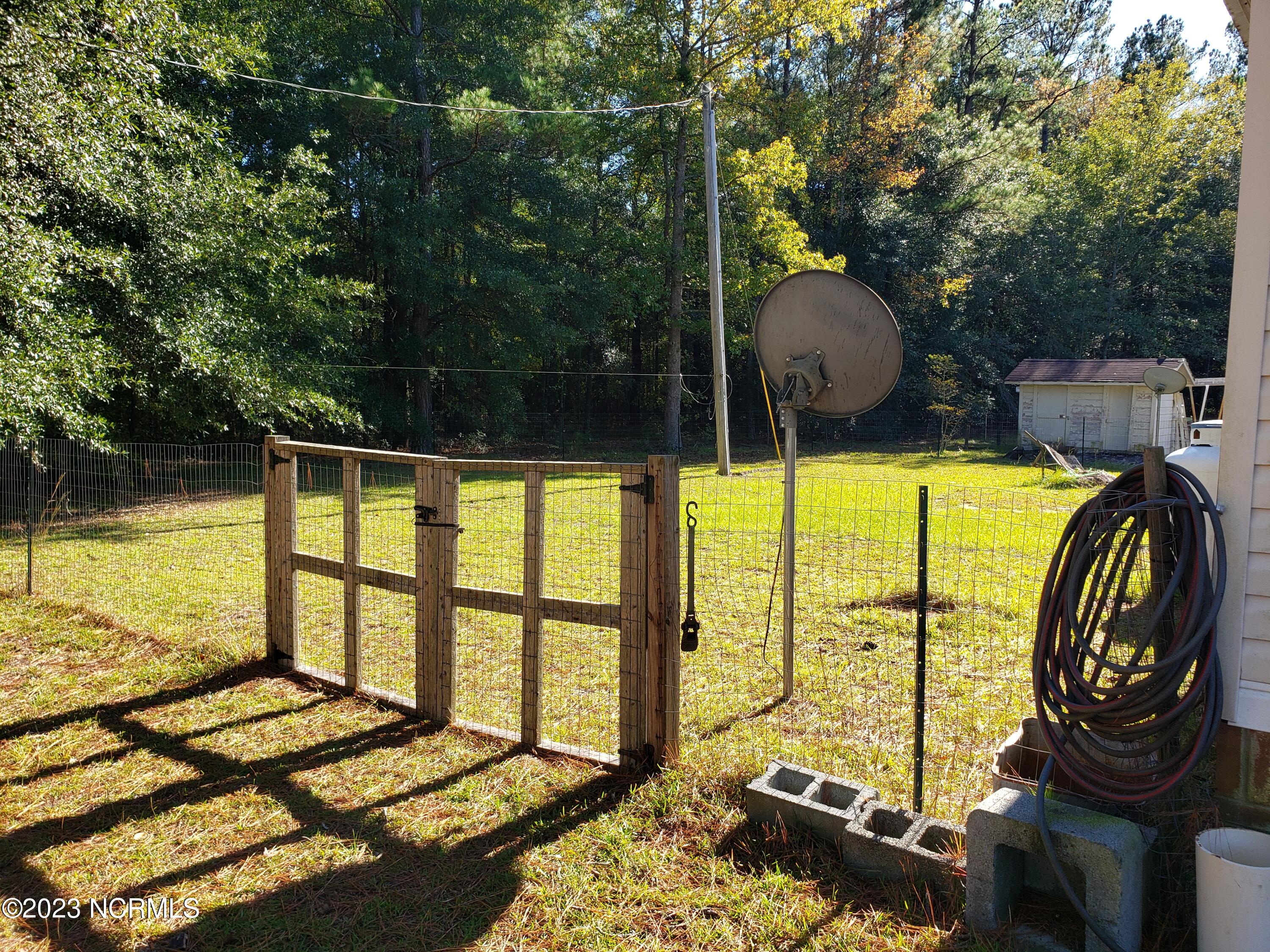 86 Gods Road Orrum, NC 28369 - Photo 4 of 32 20231023_152859