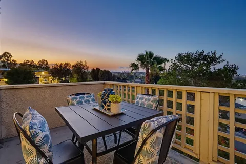 $598,000 | 1450 Brett Place, Unit 305, San Pedro, CA 90732