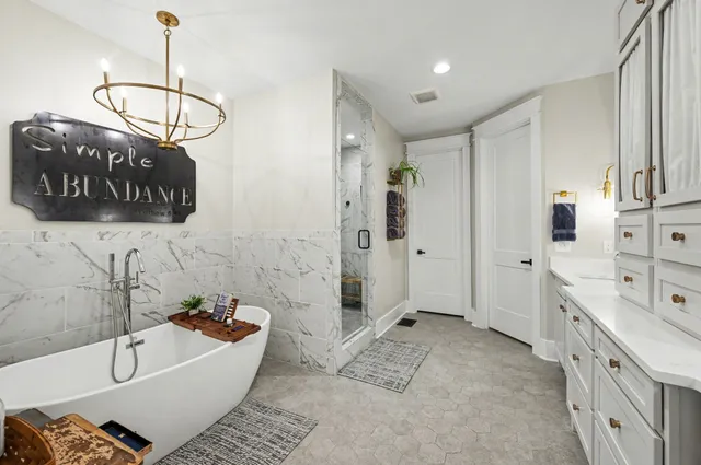 $1,100,000 | 123 Hayfield Court, Lascassas, TN 37085