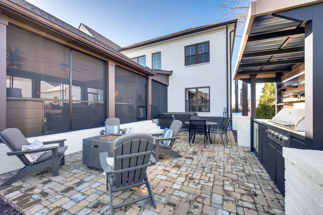 $1,100,000 | 123 Hayfield Court, Lascassas, TN 37085