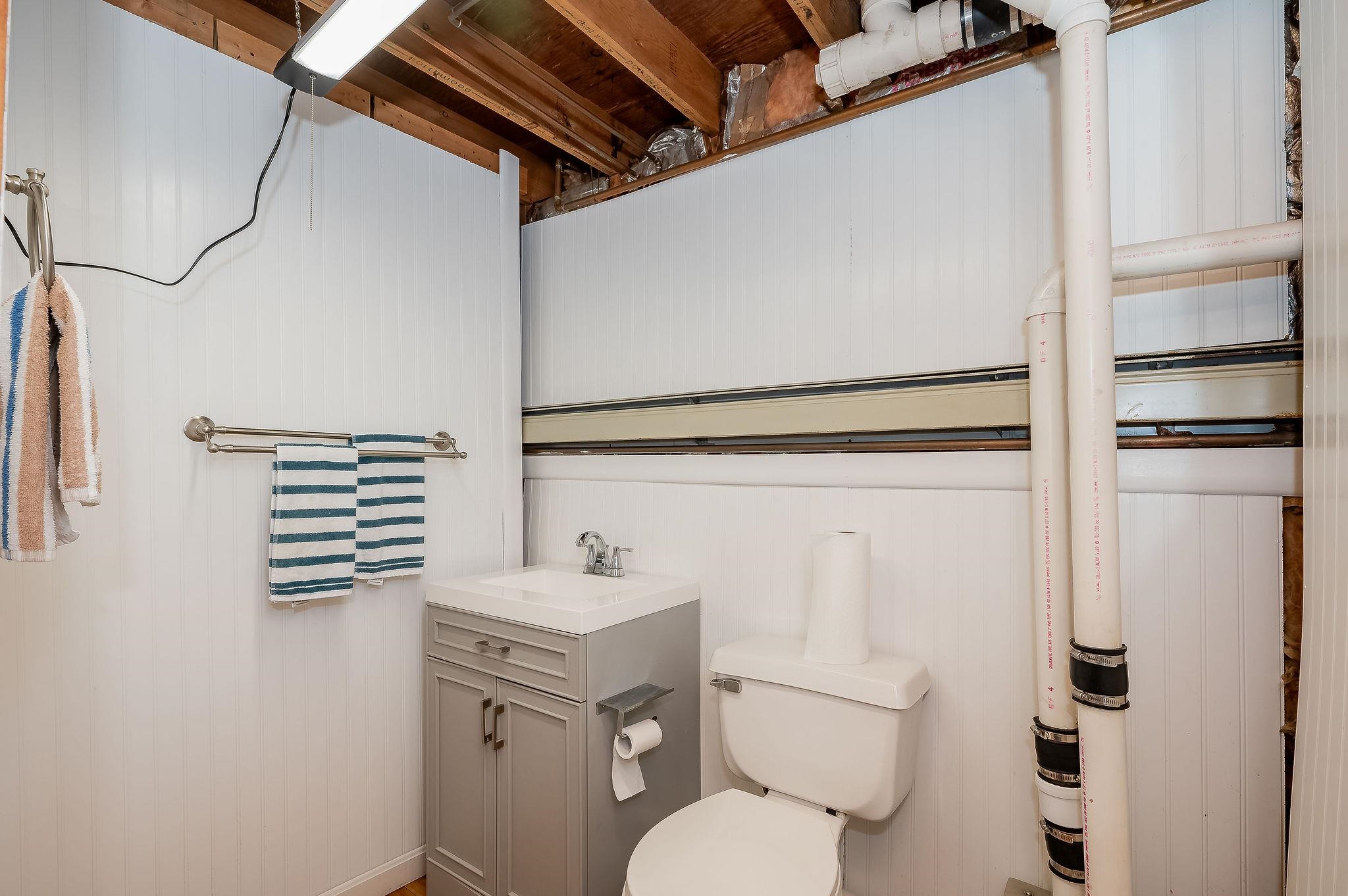 5 Drury Drive Rochester, NH 03867 - Photo 25 of 46