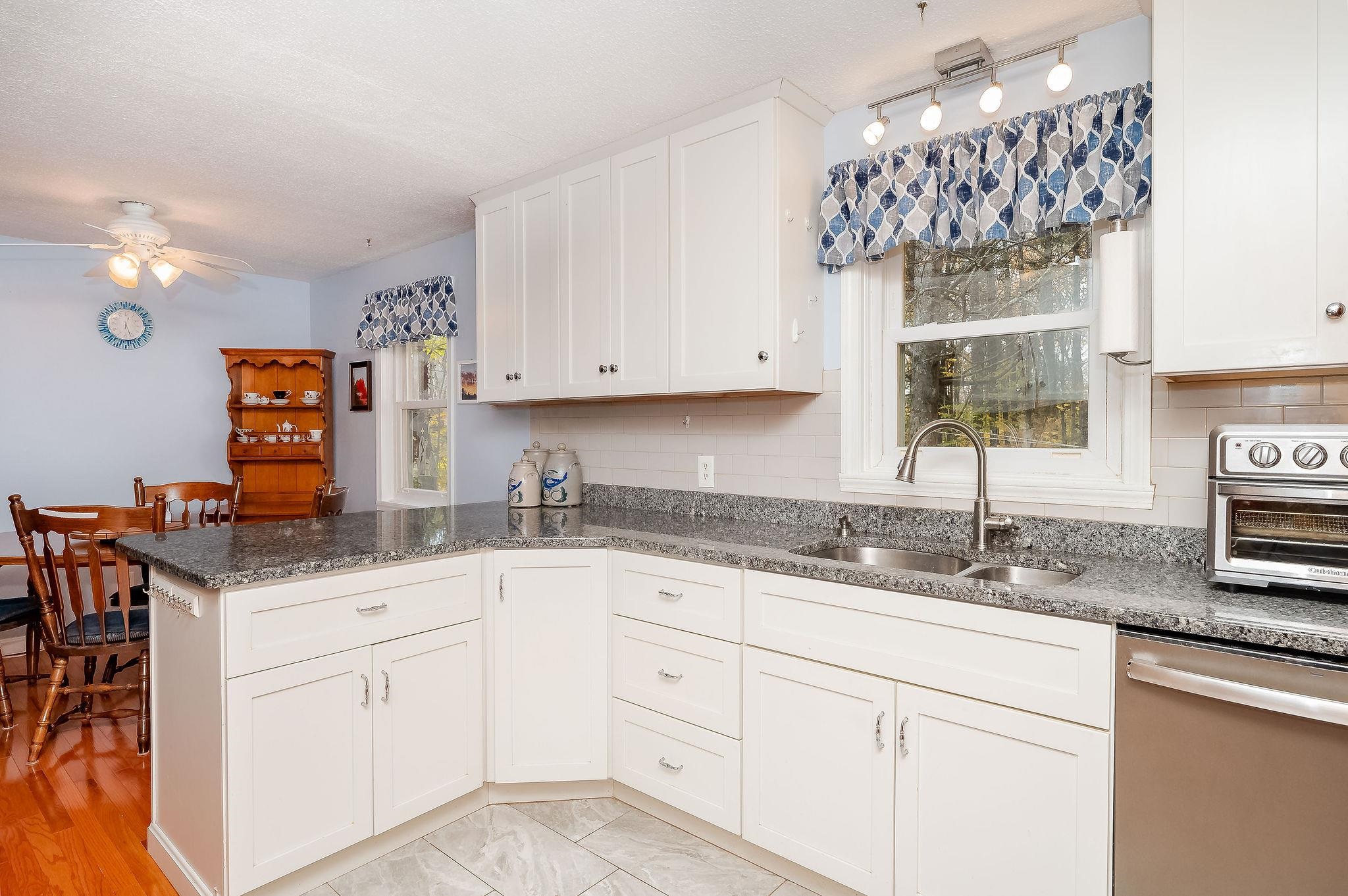 5 Drury Drive Rochester, NH 03867 - Photo 5 of 46