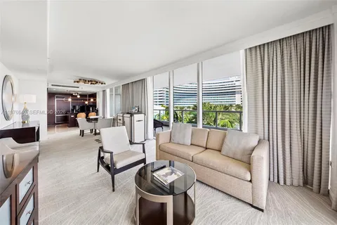 $1,600,000 | 4391 Collins Avenue, Unit 410, Miami Beach, FL 33140