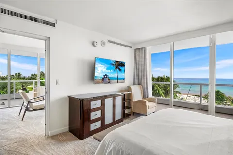 $1,600,000 | 4391 Collins Avenue, Unit 410, Miami Beach, FL 33140