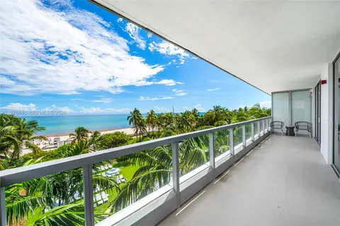 $1,600,000 | 4391 Collins Avenue, Unit 410, Miami Beach, FL 33140
