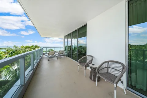$1,600,000 | 4391 Collins Avenue, Unit 410, Miami Beach, FL 33140