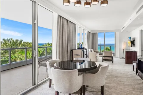 $1,600,000 | 4391 Collins Avenue, Unit 410, Miami Beach, FL 33140