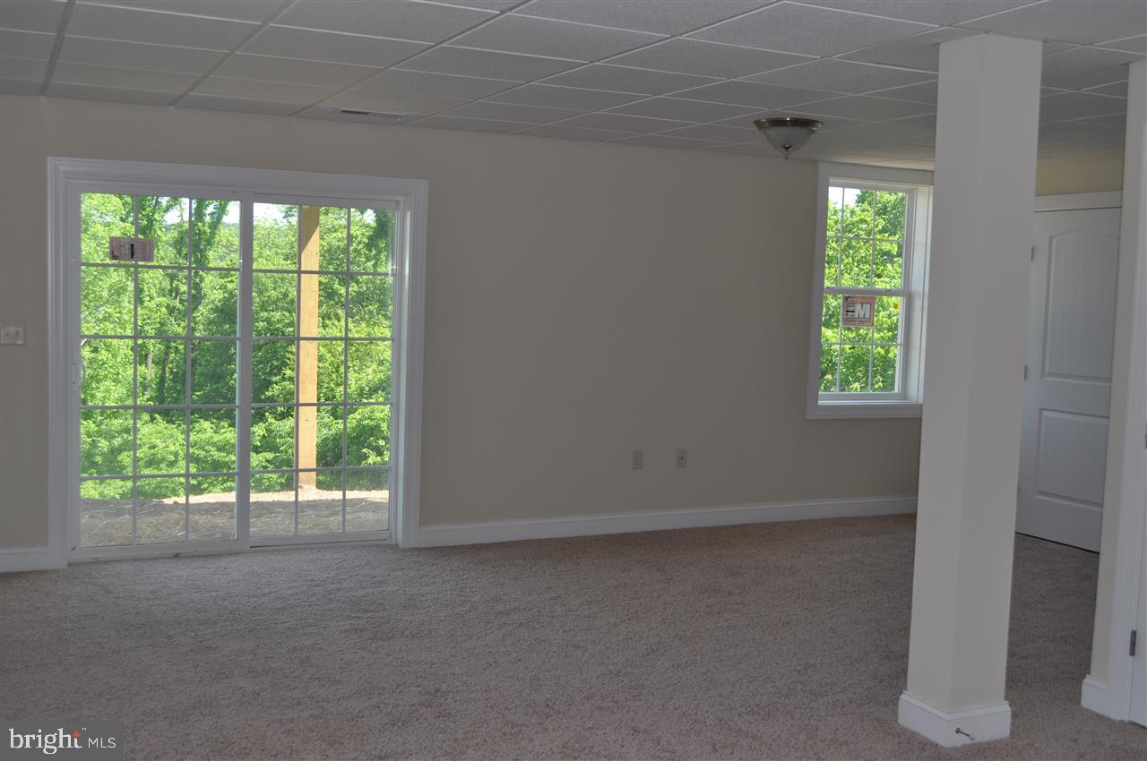 375 Riviera Street Mount Wolf, PA 17347 - Photo 13 of 30 Gallery Image 13