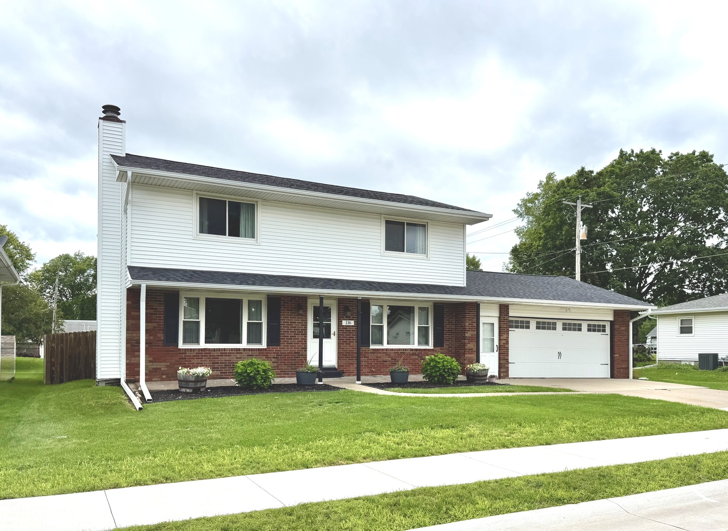 116 North Century Street Walcott, IA 52773 - Photo 2 of 31