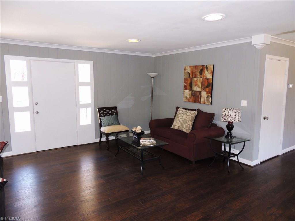 4017 Resthaven Road High Point, NC 27265 - Photo 6 of 29 Extra seating area! Note the details in the crown molding!
