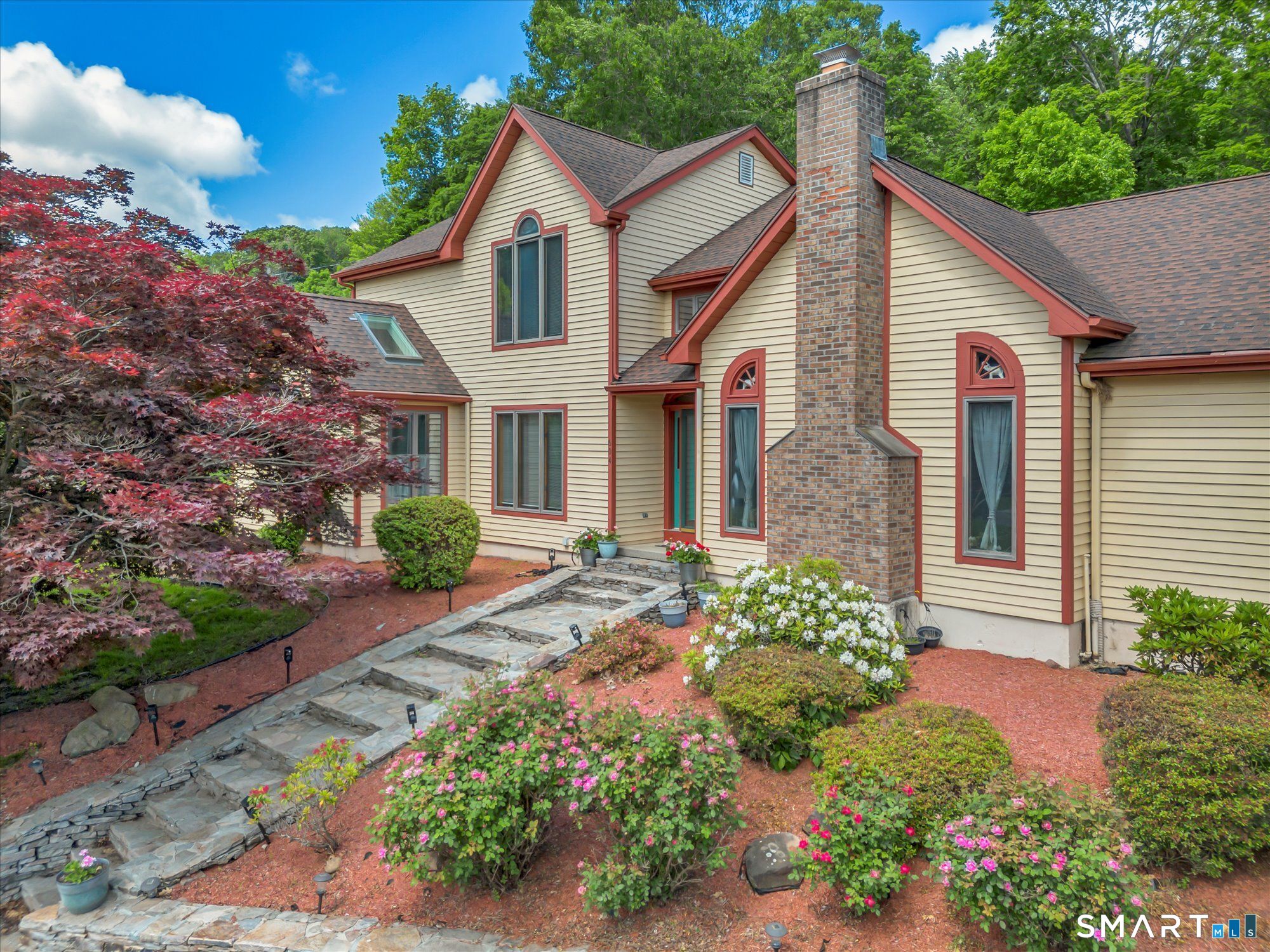 604 Brownstone Ridge Meriden, CT 06451 - Photo 2 of 40