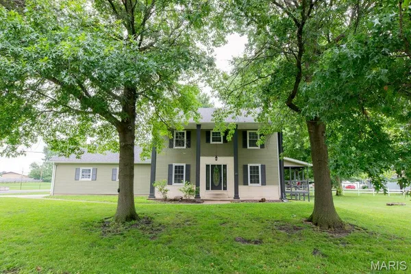 $239,900 | 213 West Alton Street, Bunker Hill, IL 62014