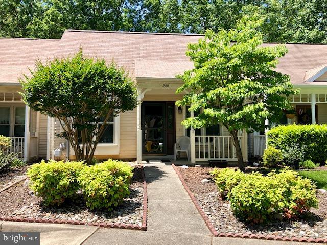 950 Riversedge Circle Annapolis, MD 21401 - Photo 1 of 32 NEWER ROOF & HVAC, LOVINGLY MAINTAINED