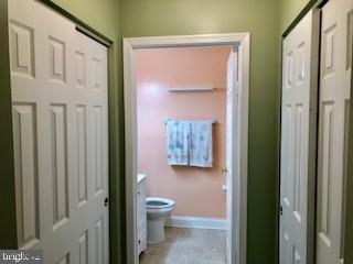 950 Riversedge Circle Annapolis, MD 21401 - Photo 14 of 32 HIS/HERS CLOSETS LEAD TO FULL BATH