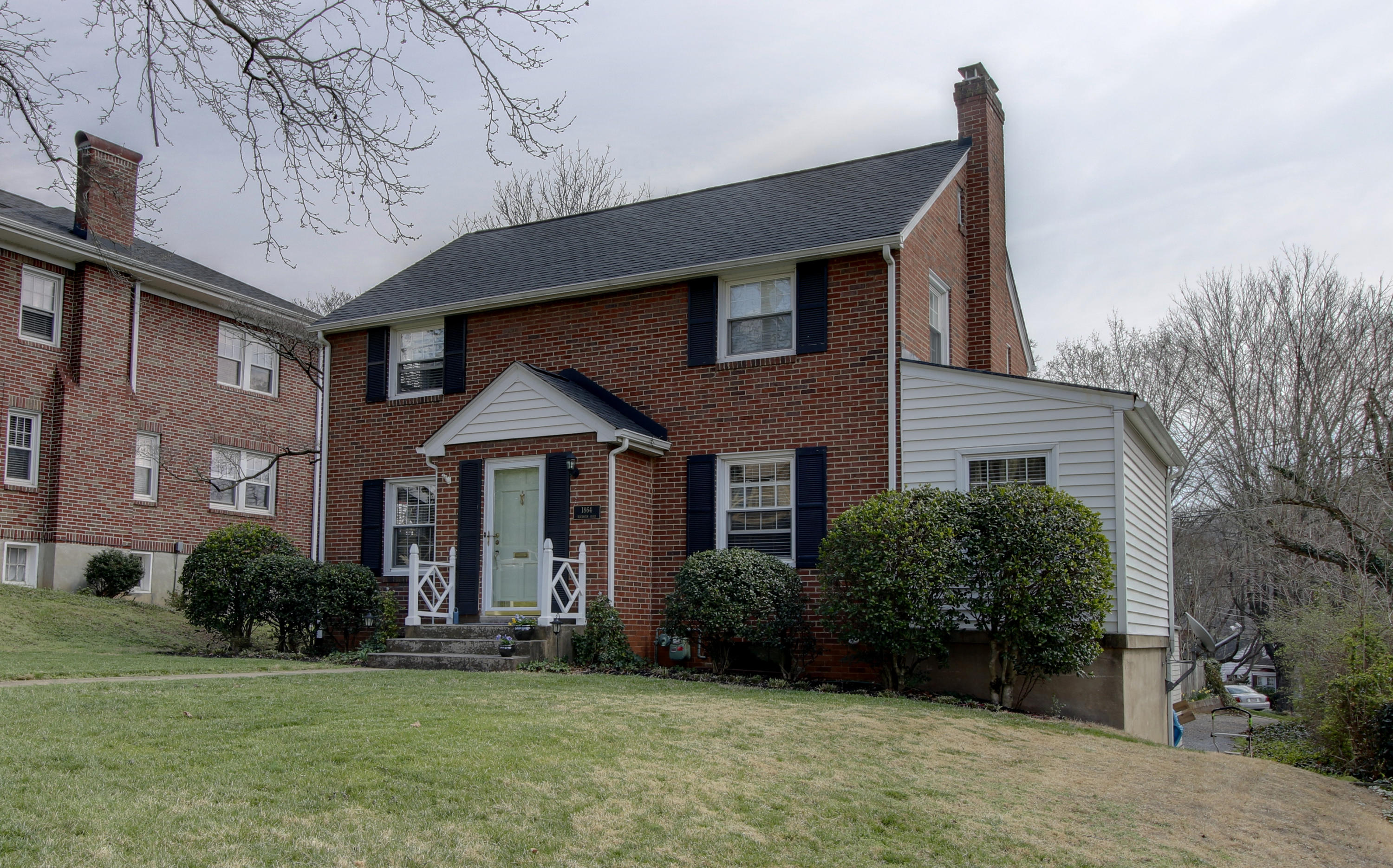 1864 Blenheim Road Southwest Roanoke, VA 24015 - Photo 3 of 37 _MG_3217_8_9