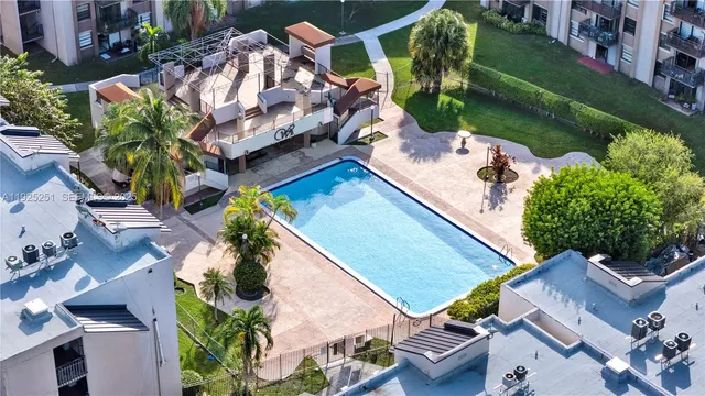 $2,100 | 3620 Southwest 114th Avenue, Unit 2104, Miami, FL 33165