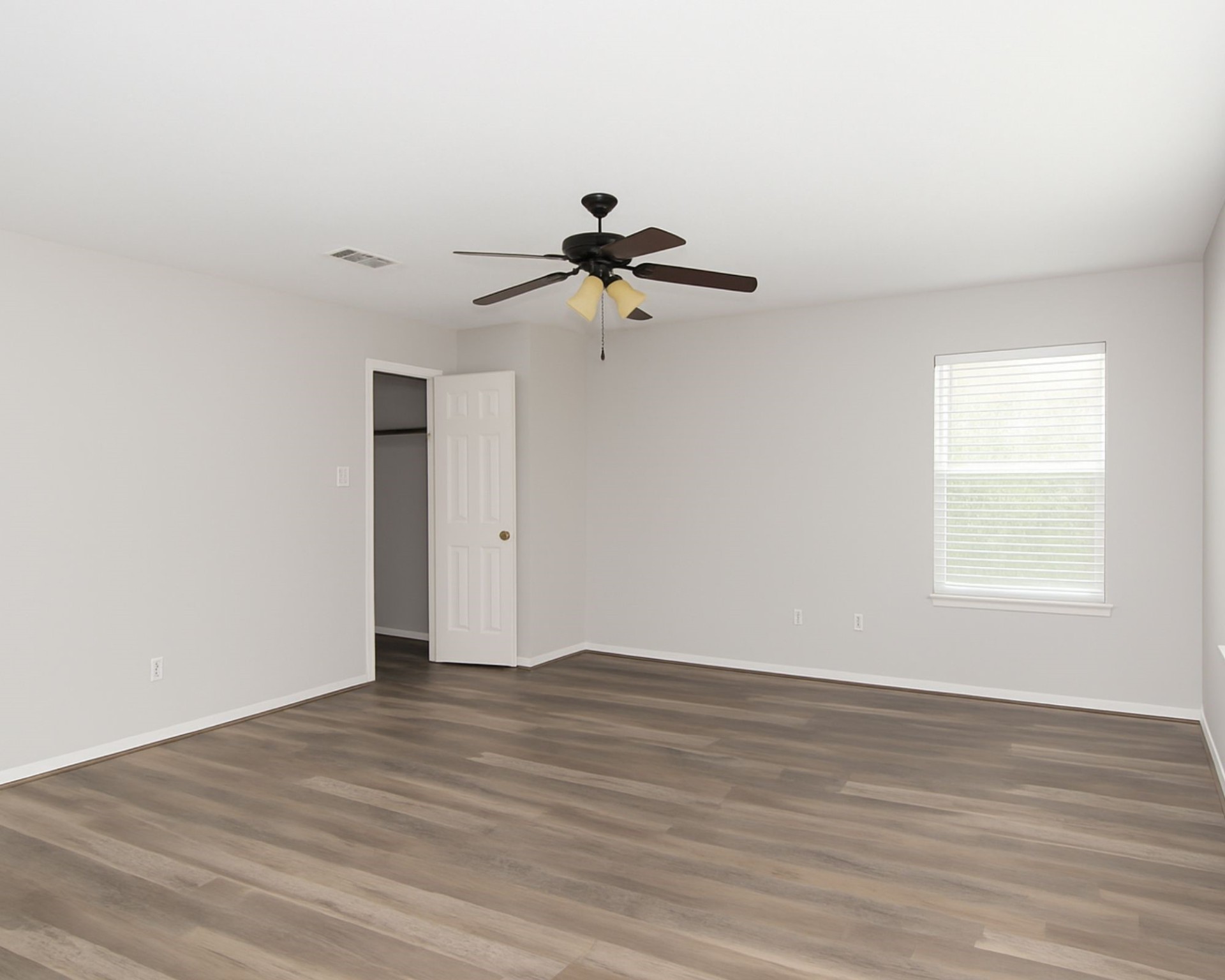 29322 Fox River Drive Spring, TX 77386 - Photo 18 of 24 Upstairs Gameroom