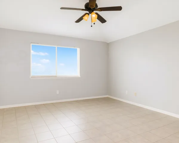 $2,200 | 29322 Fox River Drive, Spring, TX 77386