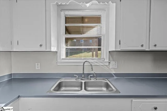 $217,000 | 161 Oak Street, Boiling Springs, SC 29316