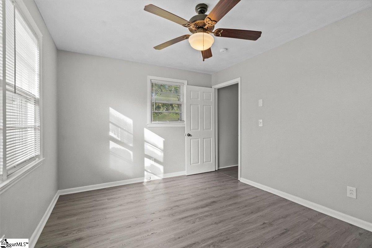 161 Oak Street Boiling Springs, SC 29316 - Photo 16 of 36