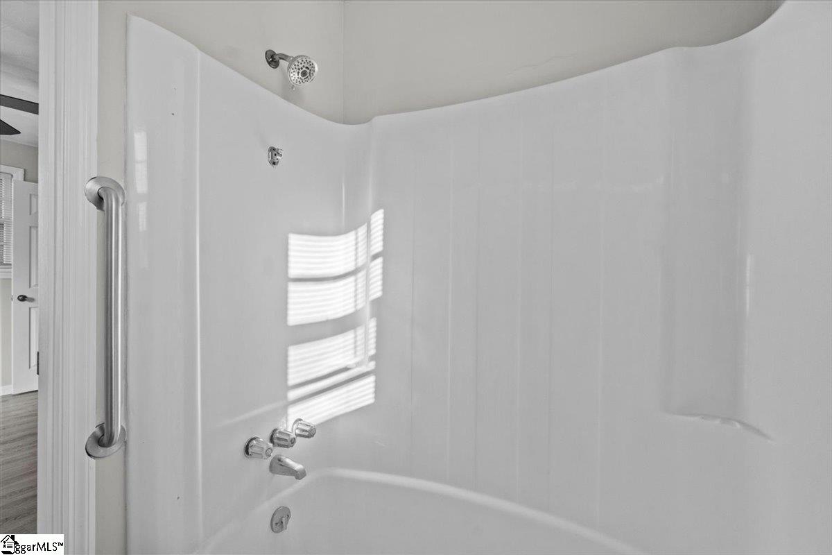 161 Oak Street Boiling Springs, SC 29316 - Photo 18 of 36