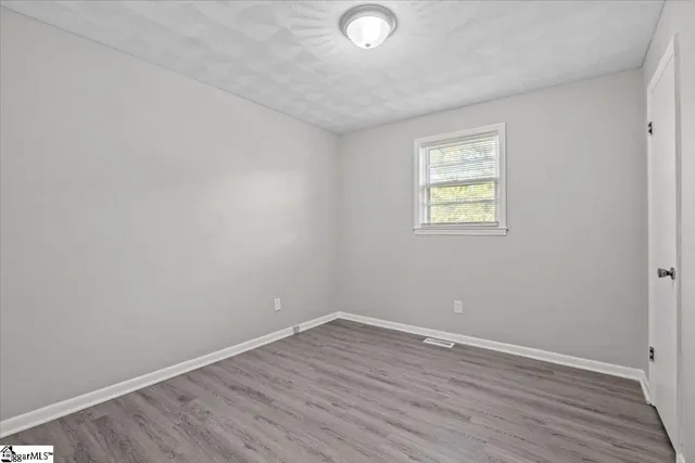 $217,000 | 161 Oak Street, Boiling Springs, SC 29316