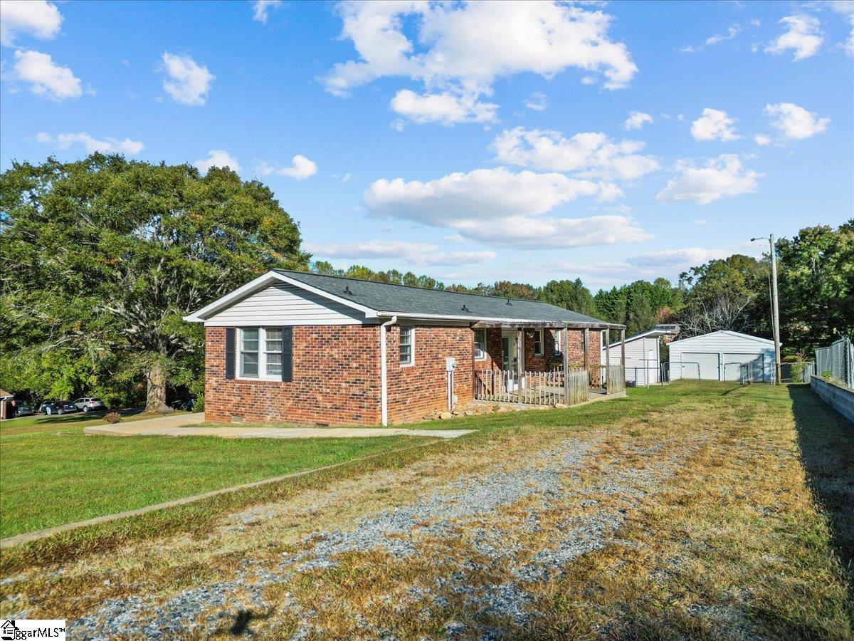 161 Oak Street Boiling Springs, SC 29316 - Photo 26 of 36