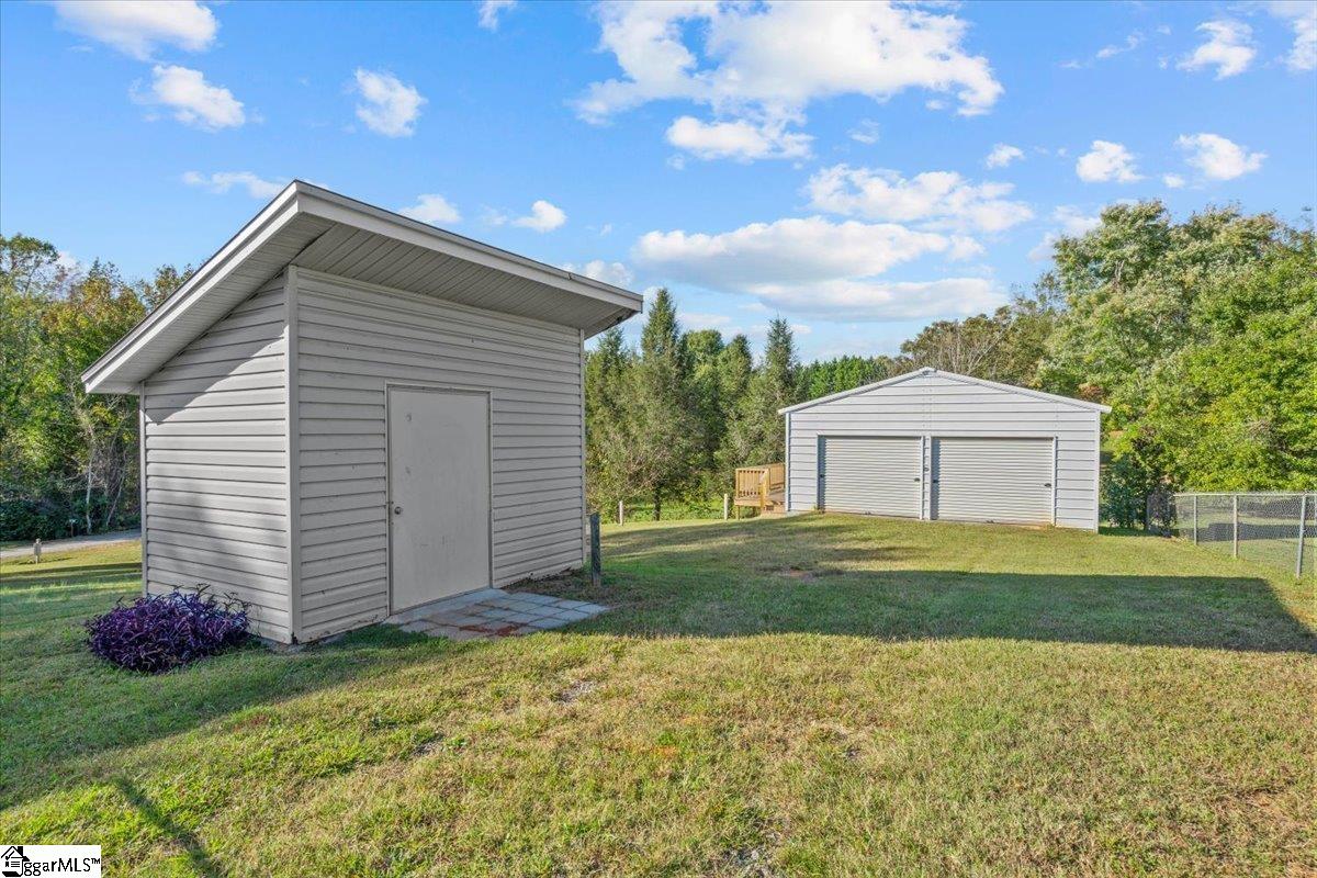 161 Oak Street Boiling Springs, SC 29316 - Photo 34 of 36