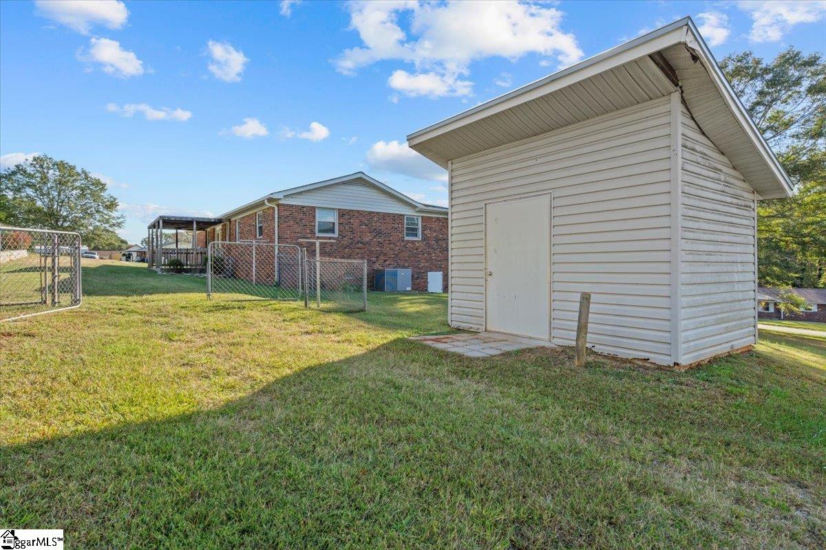 161 Oak Street Boiling Springs, SC 29316 - Photo 35 of 36