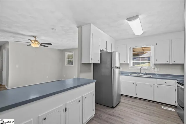 $217,000 | 161 Oak Street, Boiling Springs, SC 29316