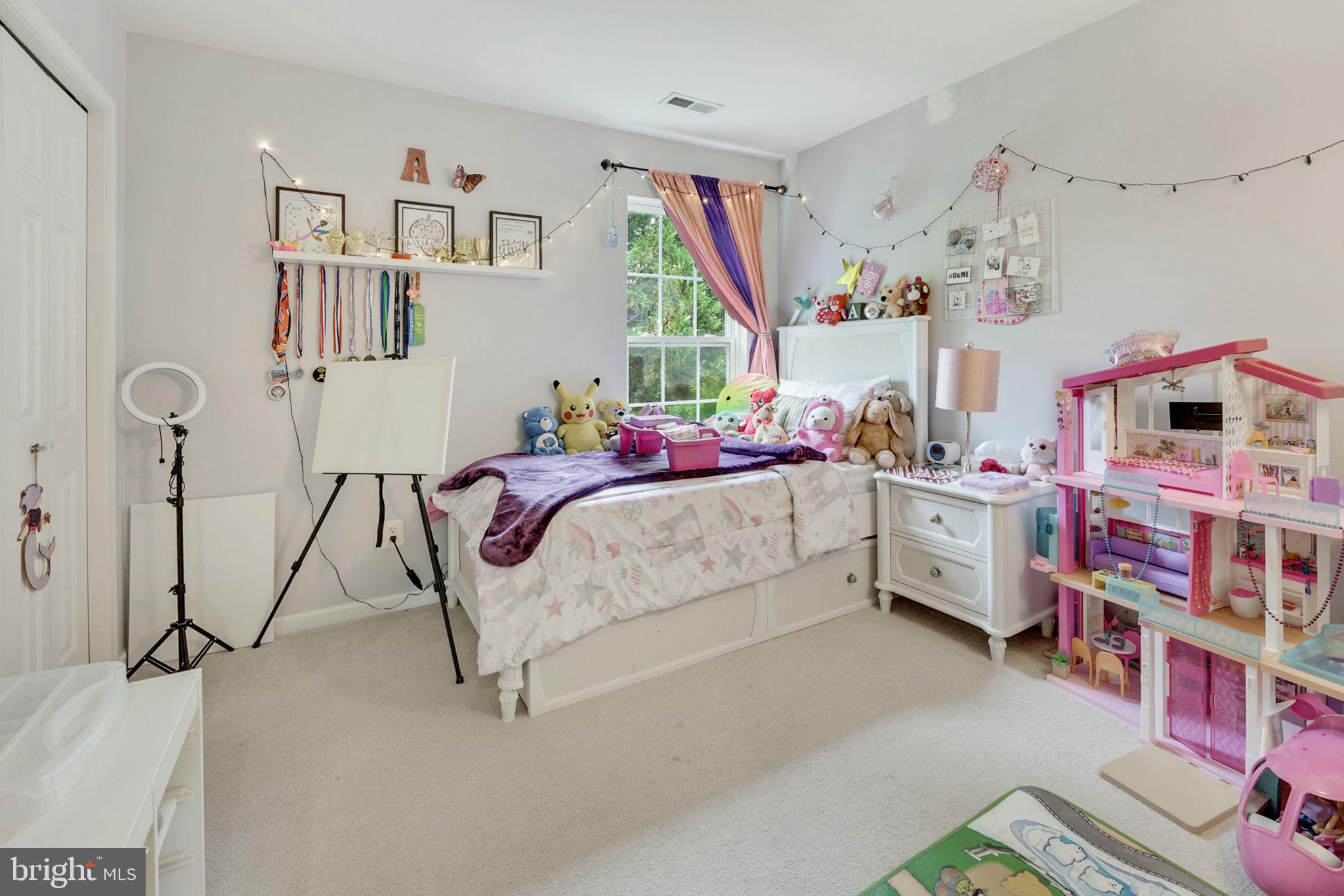 14729 Links Pond Circle Gainesville, VA 20155 - Photo 22 of 38 Bedroom 1