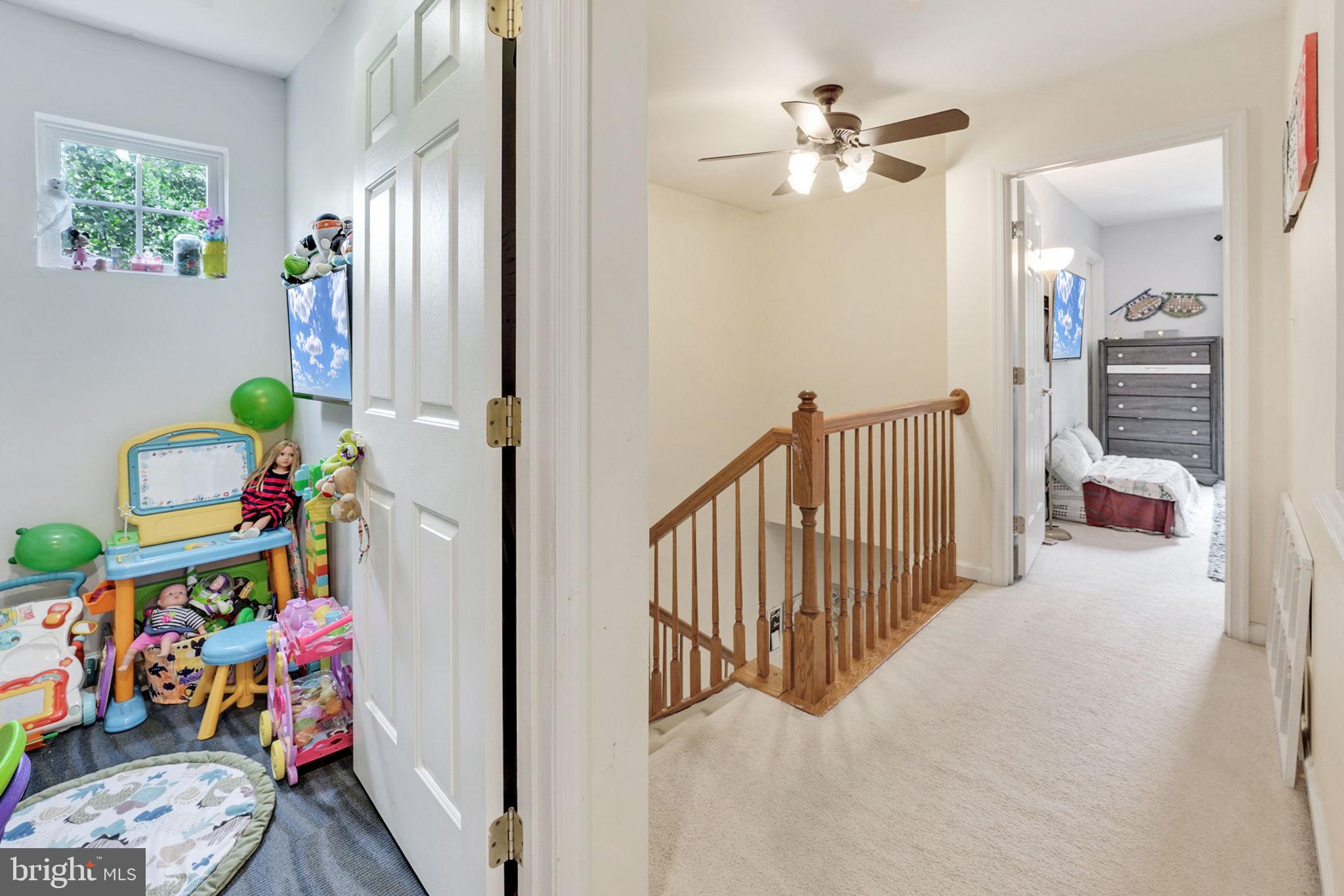 14729 Links Pond Circle Gainesville, VA 20155 - Photo 24 of 38 upper level hallway