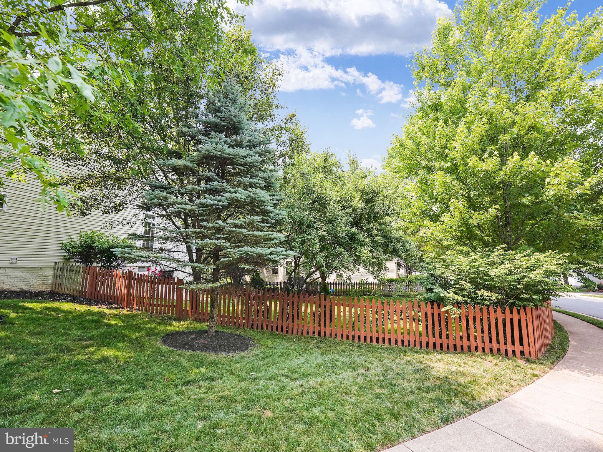 14729 Links Pond Circle Gainesville, VA 20155 - Photo 3 of 38 Exterior Side