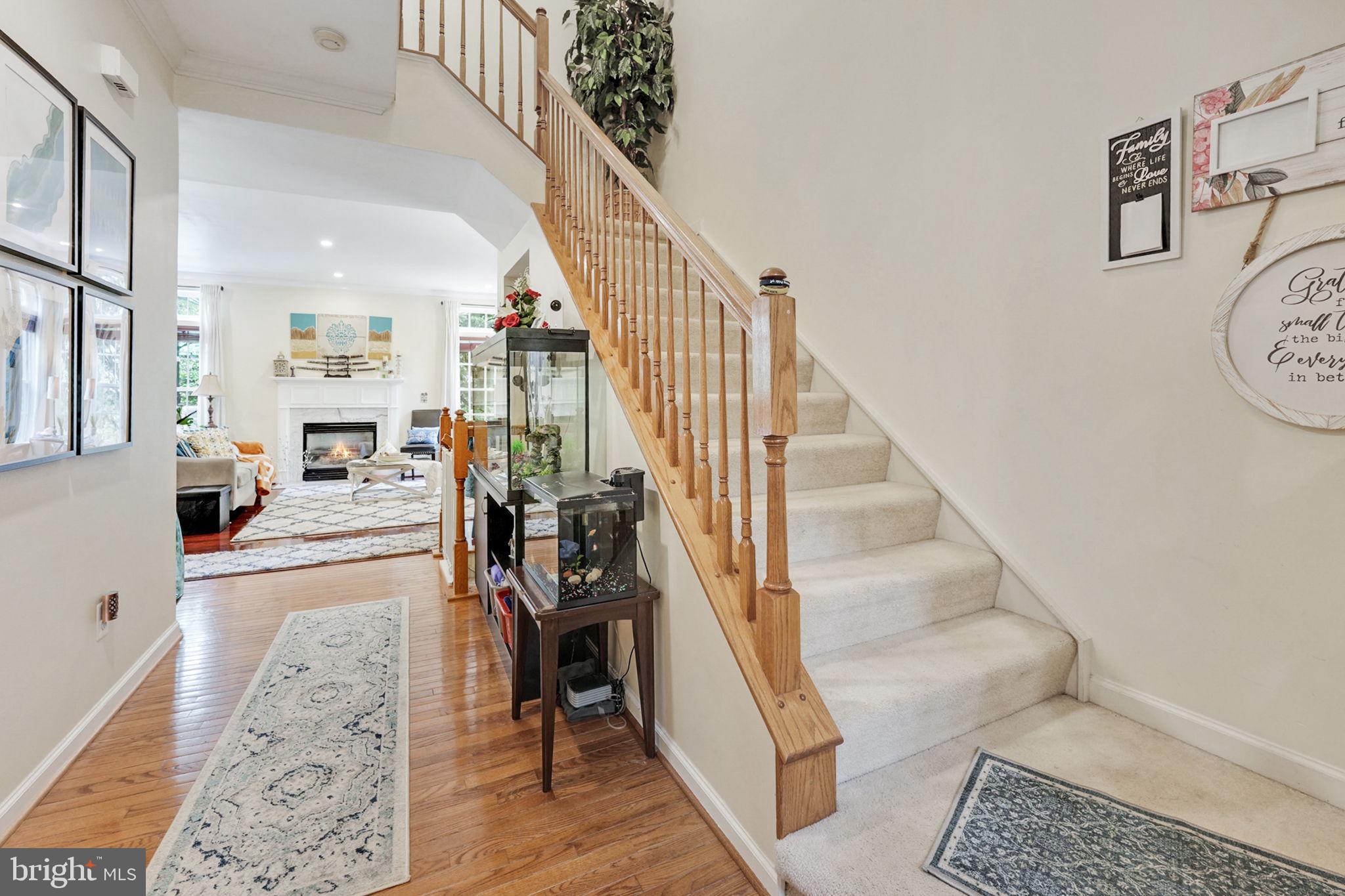 14729 Links Pond Circle Gainesville, VA 20155 - Photo 5 of 38 Foyer