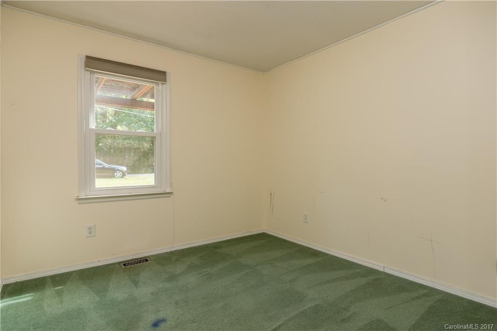 13740 Woody Point Road, Unit 19 Charlotte, NC 28278 - Photo 15 of 18 Gallery Image 15