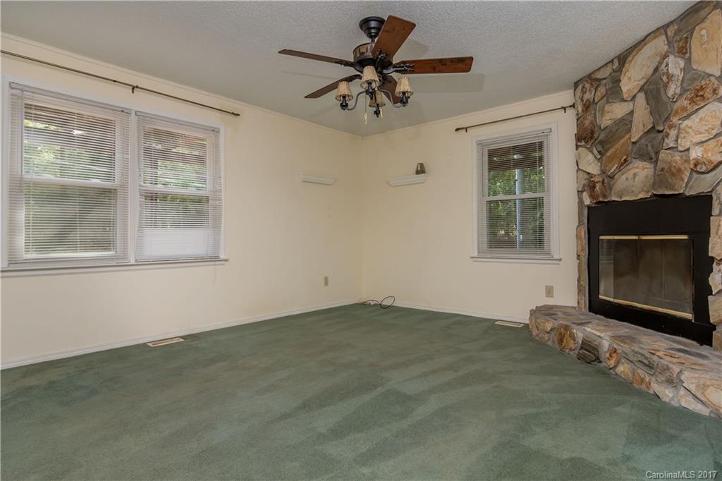 13740 Woody Point Road, Unit 19 Charlotte, NC 28278 - Photo 4 of 18 Gallery Image 4