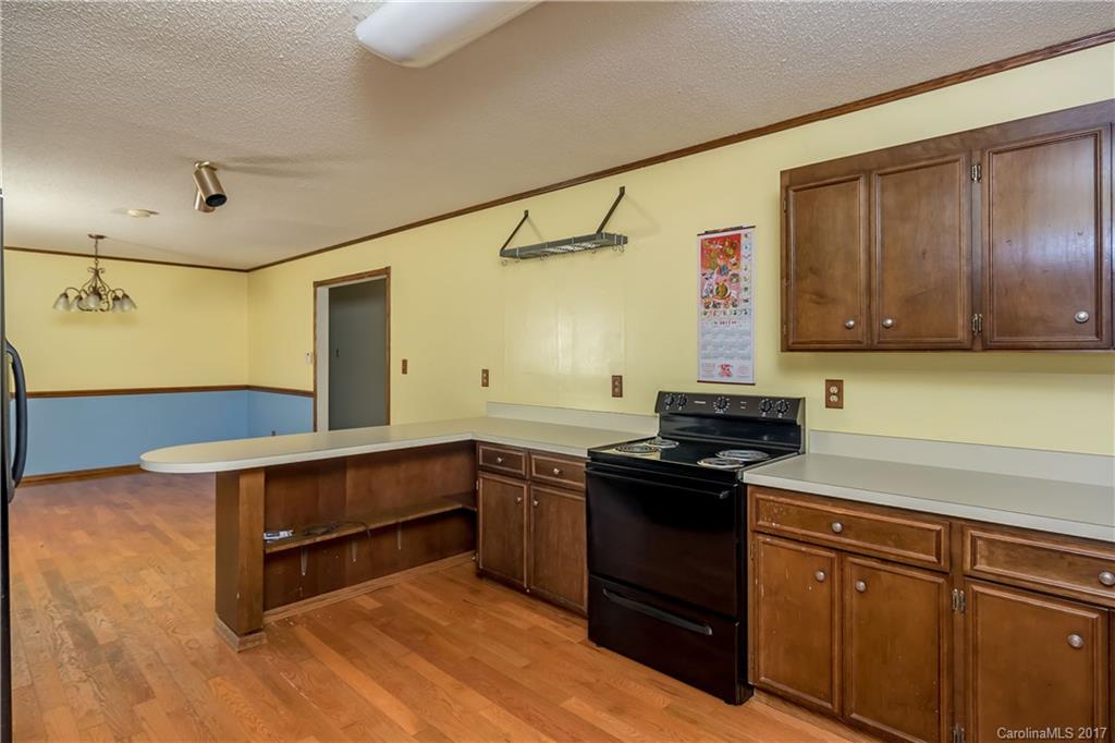 13740 Woody Point Road, Unit 19 Charlotte, NC 28278 - Photo 5 of 18 Gallery Image 5
